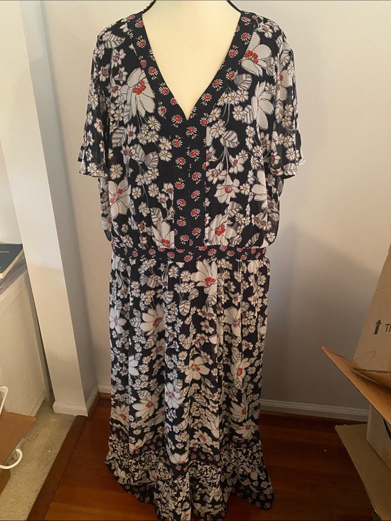 Dresses & Skirts - Lane Bryant size 24 floral lined  dress